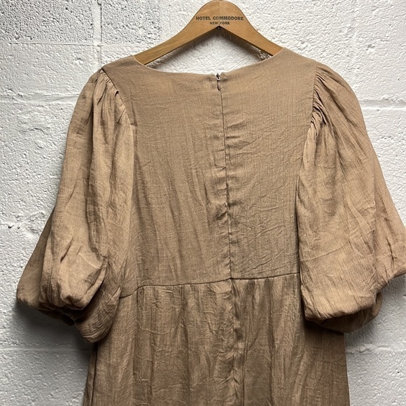 Andree By Unit Dress puffer sleeve dress size medium - Picture 8 of 8